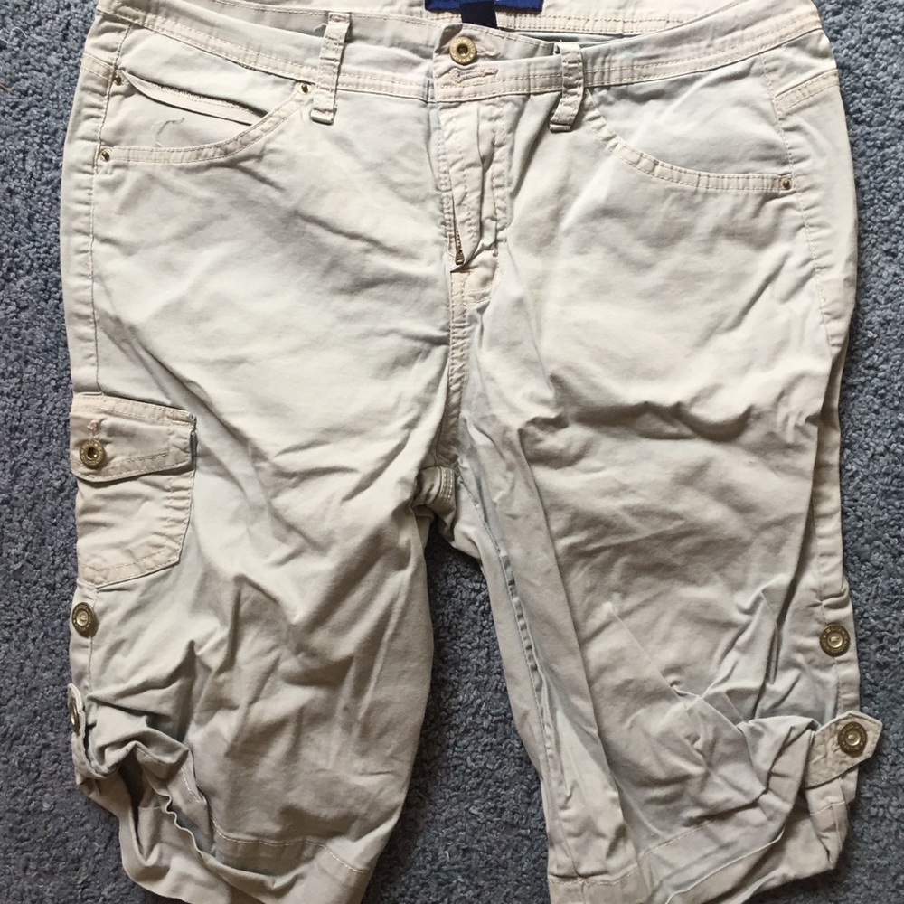 Bandolino 12p khaki shorts